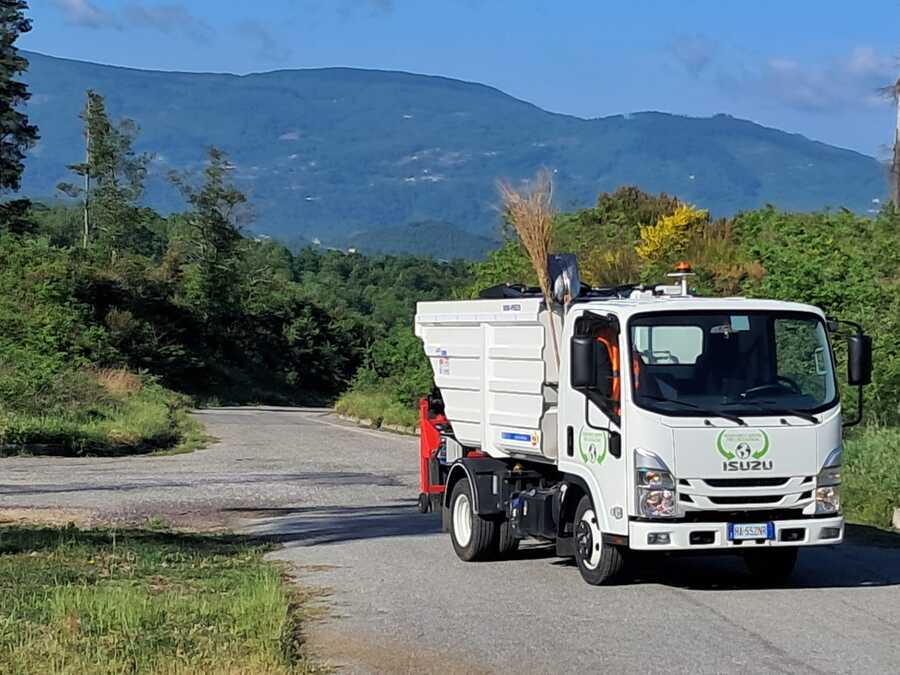 Automezzo Company Service per servizi di igiene urbana